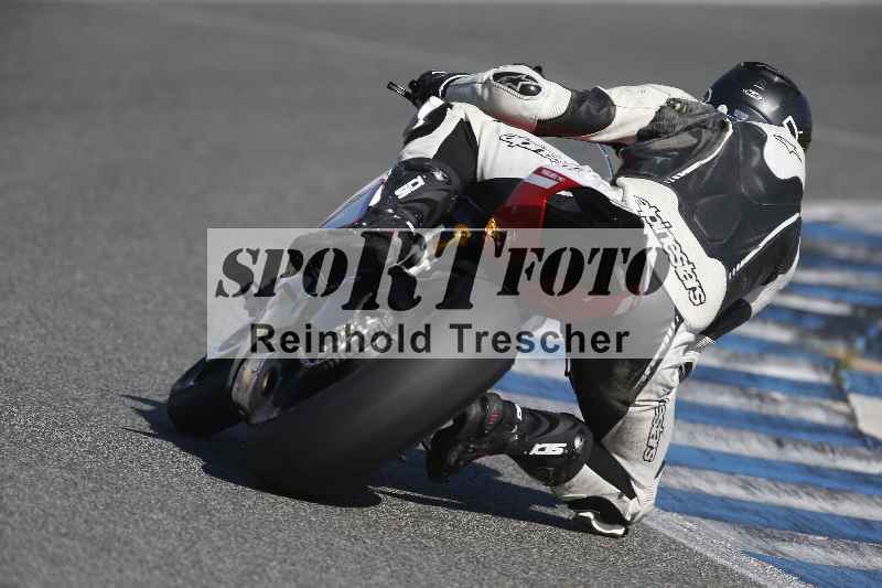 /Archiv-2024/01 26.-28.01.2024 Moto Center Thun Jerez/Gruppe gruen-green/backside